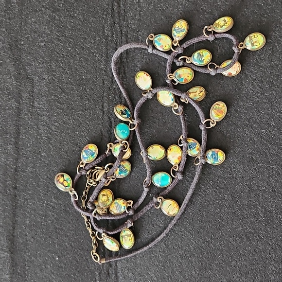 Fun Funky Delicate Fashion Necklace - Picture 4 of 9